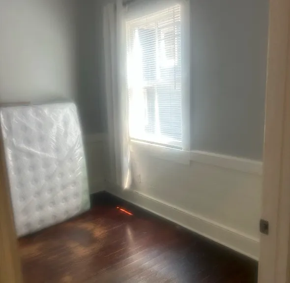 520 E Hall Ln — Photo 14