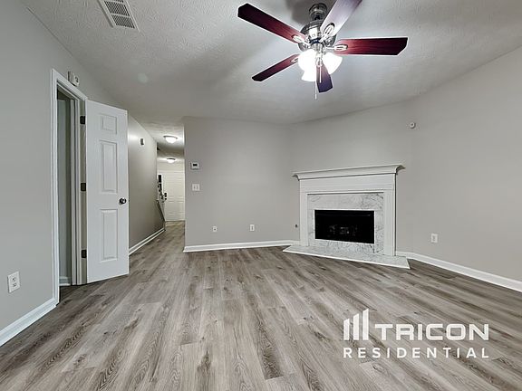 2nd image of 2127 Lown Farm Ln