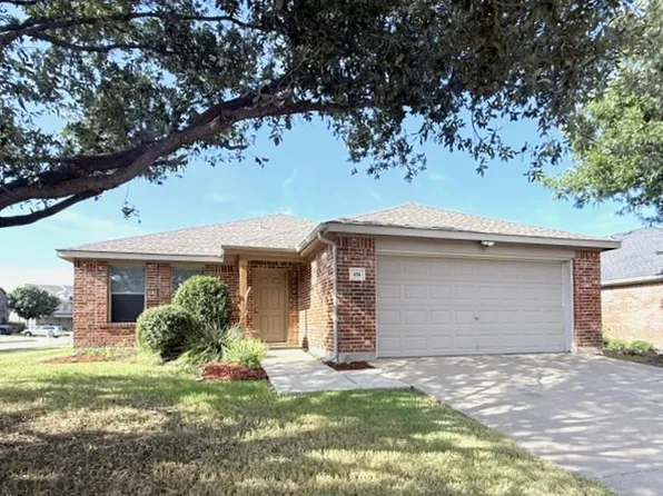 436 Emerald Creek Dr, Fort Worth, TX 76131