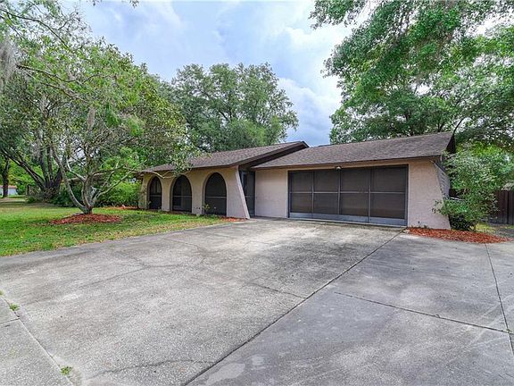 2nd image of 1034 Lakehaven Dr