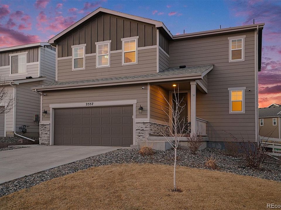 1st image of 2557 Villageview Lane