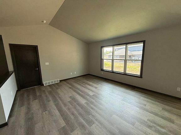 2nd image of 1015 Constellation Way