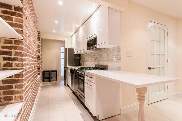 Rented by Corcoran | media 2