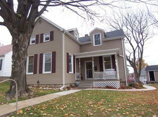 705 W 3rd St, Washington, MO 63090