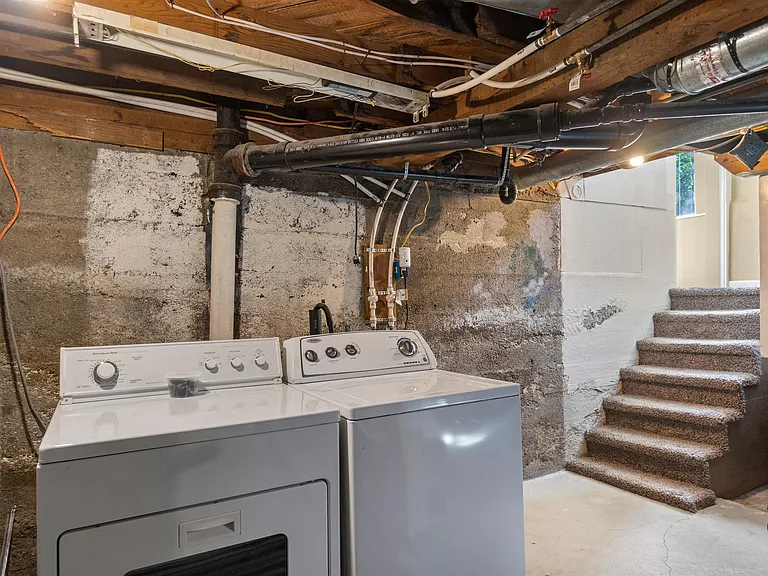 611 E Garden Ave — Photo 20