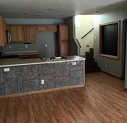 4th image of 6730 Oxendale Ave