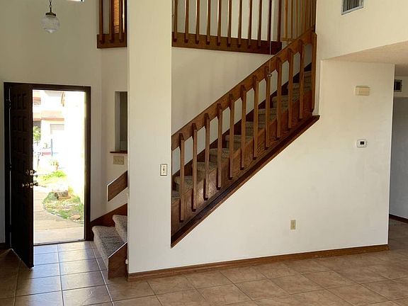 2nd image of 1760 Windsong Cir