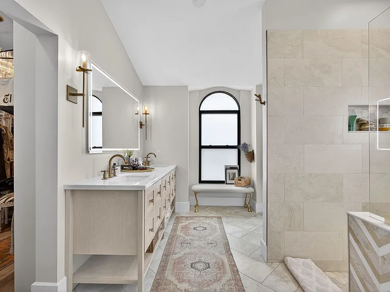 12897 La Rochelle Cir — Photo 44
