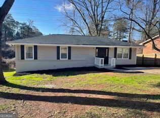 827 Needle Dr, Forest Park, GA 30297