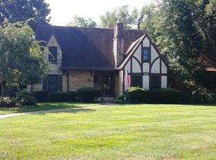 2800 Riedling Dr, Louisville, KY 40206