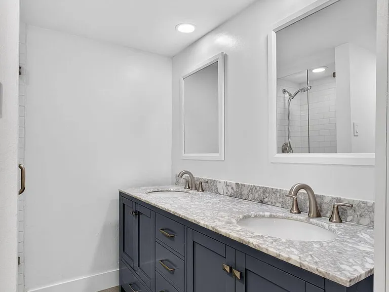 246 Charter Way — Photo 13
