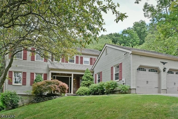 1st image of 1 Sandpiper Dr