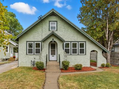 999 Minnehaha Ave W, Saint Paul, MN, 55104