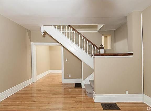 3rd image of 3825 Flad Ave