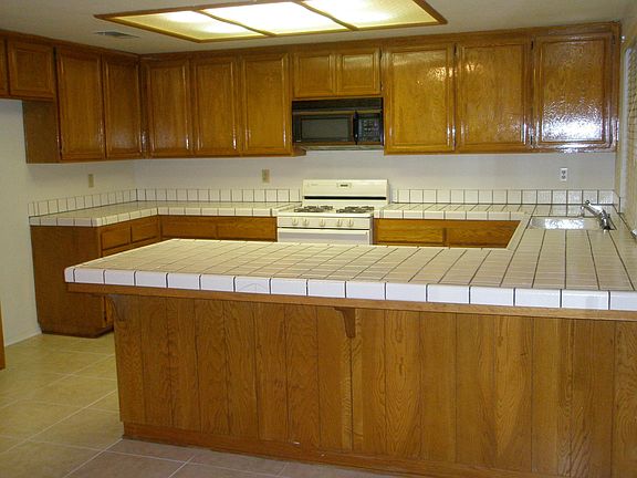5th image of 1123 E Avenue J10