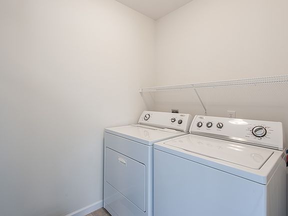 5th image of 1250 W Adams Hill Cir APT 406