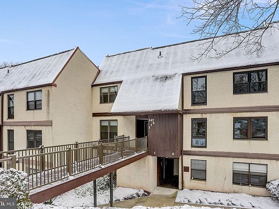 5th image of 247 Shawmont Ave APT C