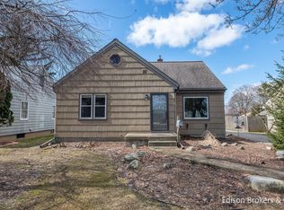 2475 College Ave NE, Grand Rapids, MI 49505