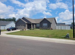 332 Crestwood Ave, Crawfordsville, IN 47933