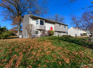 17 Wellington Rd, East Brunswick, NJ 08816