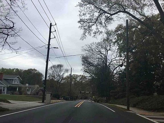 Exterior Neighborhood (street photo)