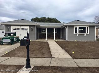 15 Merrilee Ln, Toms River, NJ 08757