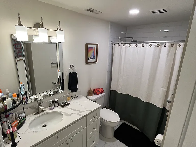 2013 N Reese St #6-A — Photo 7