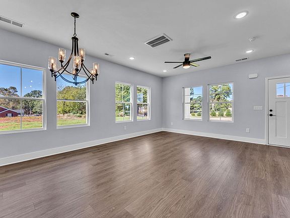 4th image of 428 Old Georgia Rd