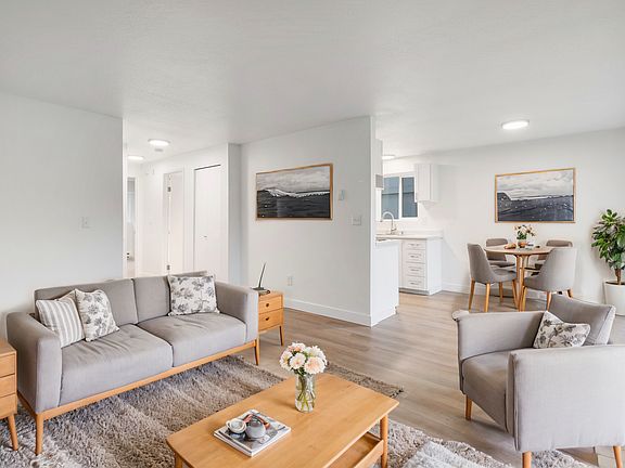 Living/Dining room area
