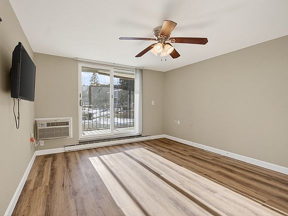 4th image of 144 West St APT 14