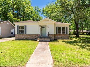 1709 Caldwell St, Conway, AR 72034