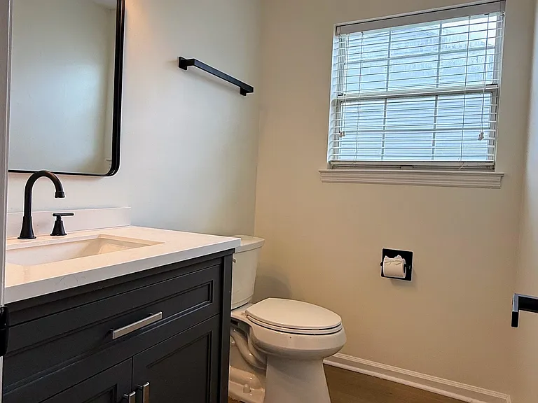 1221 Carriage Park Dr — Photo 26