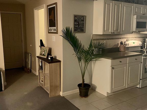 5th image of 2440 Jackson Ave