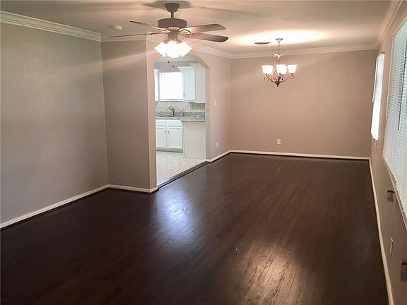 2nd image of 3605 Bewley St