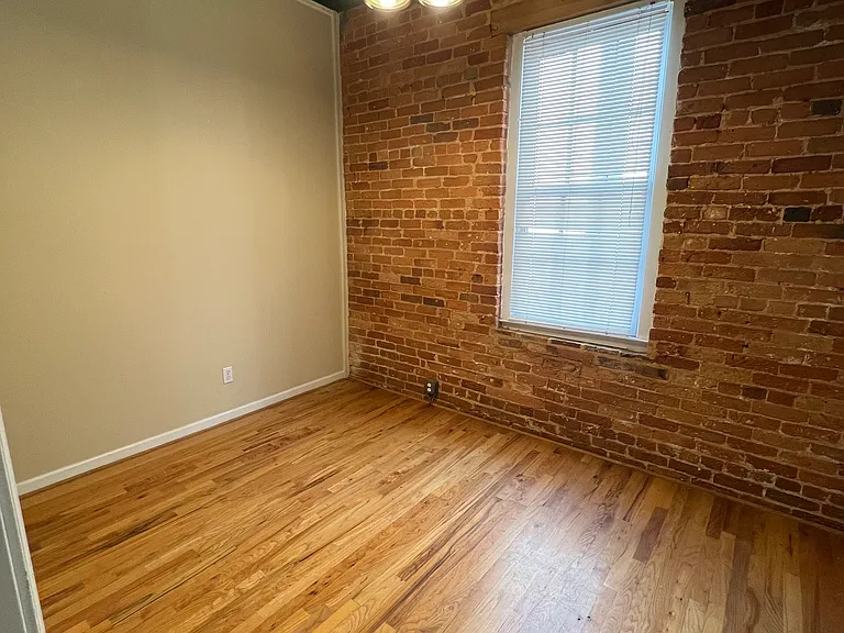196 W Main St #4 — Photo 3