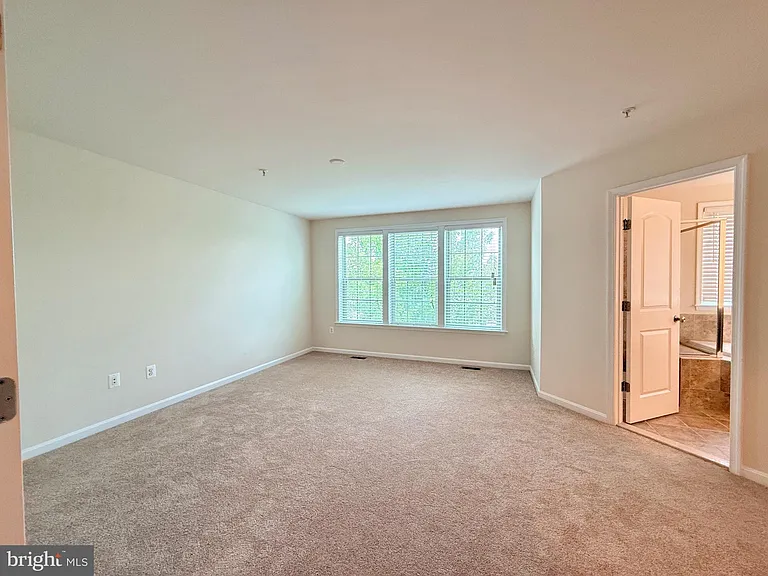 8912 Tower Pl — Photo 35