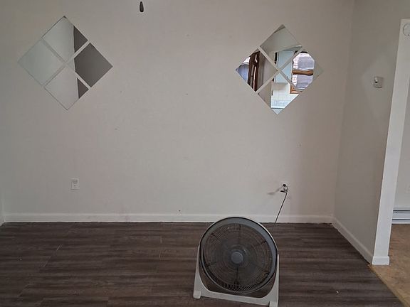 5th image of 98 E Main St #1