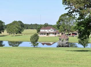 60 Hartfield Rd, Poplarville, MS 39470