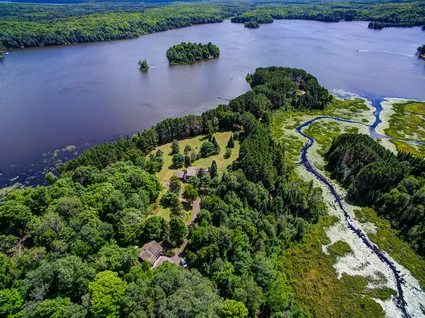 6918 Otter Point Ln, Land O Lakes, WI 54540