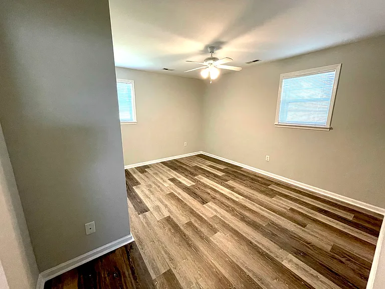 226 Myrtle Ave — Photo 6