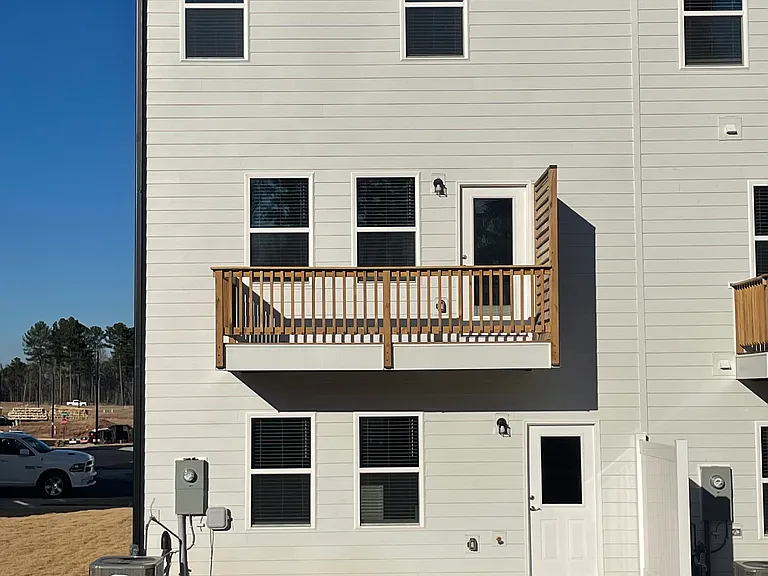 1600 Tamarisk Ln — Photo 12