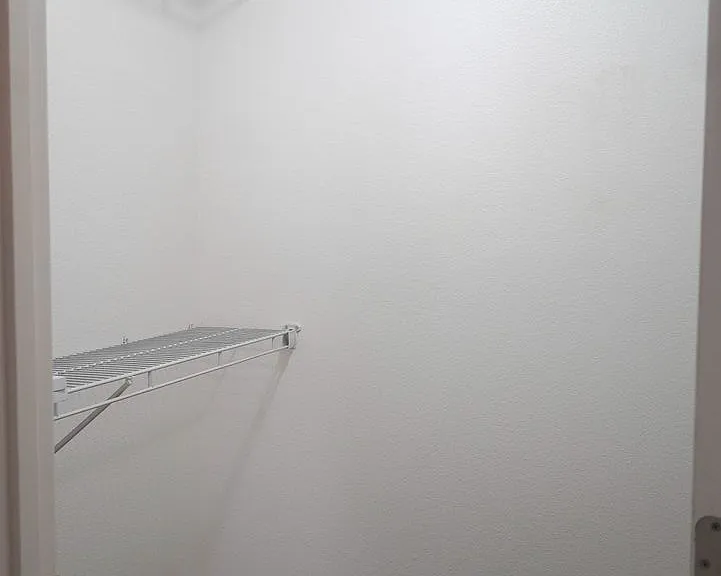 2504 W Cover Dr — Photo 12