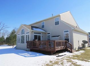 1119 Greystone Cir, Dayton, OH 45414