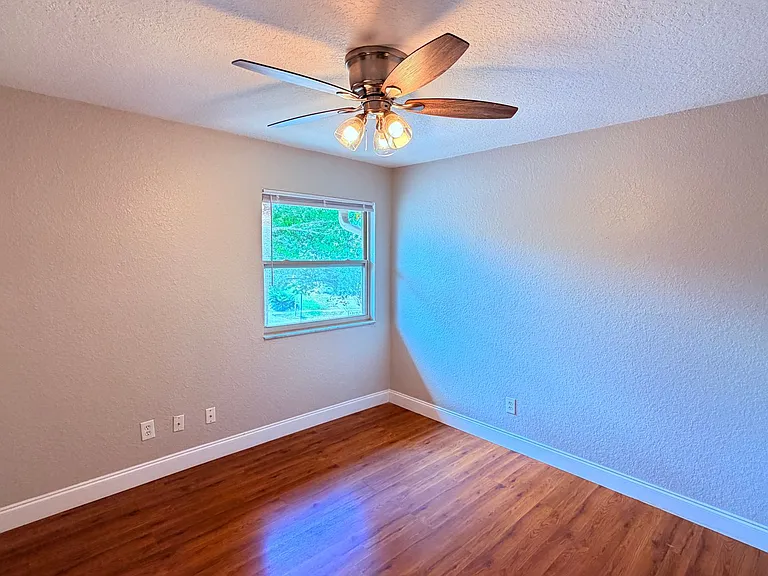 3640 S Saint Lucie Dr — Photo 12