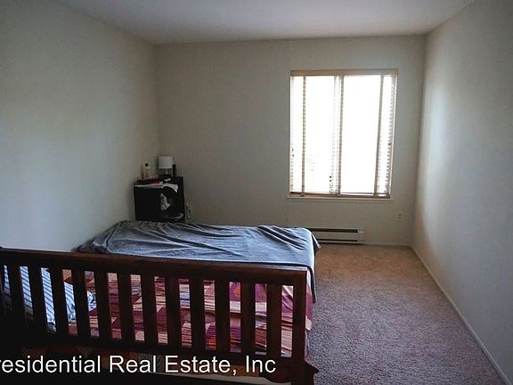 4th image of 1760 Halford Ave Unit 272