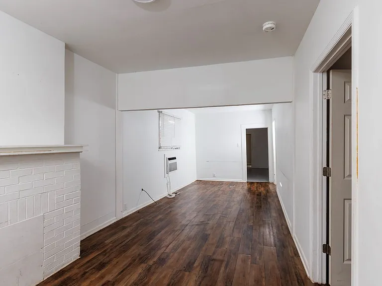 1306 Avenue R — Photo 8