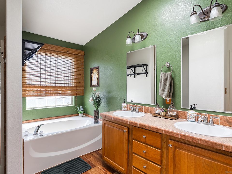 2400 W Valley Pkwy Escondido, CA, 92029 Apartments for Rent Zillow