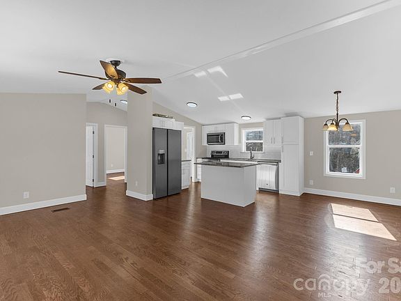 5th image of 919 Lewittes Rd