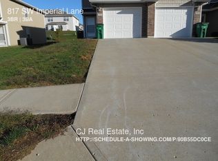 817 SW Imperial Ln, Lees Summit, MO 64064