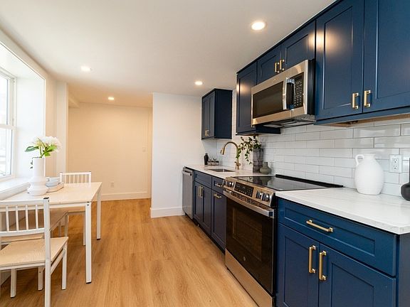 4th image of 30 Columbus Ave #4